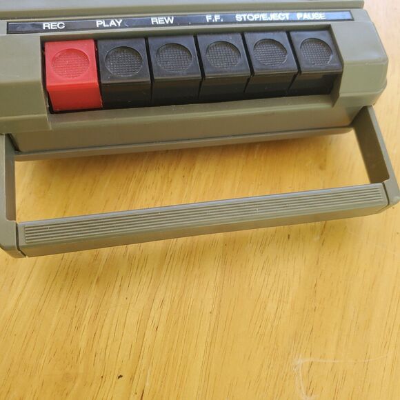 Schoolmate Slim Line Vintage Cassette Recorder Works Model HA-802 MPC-785 AC/DC - Picture 6 of 8